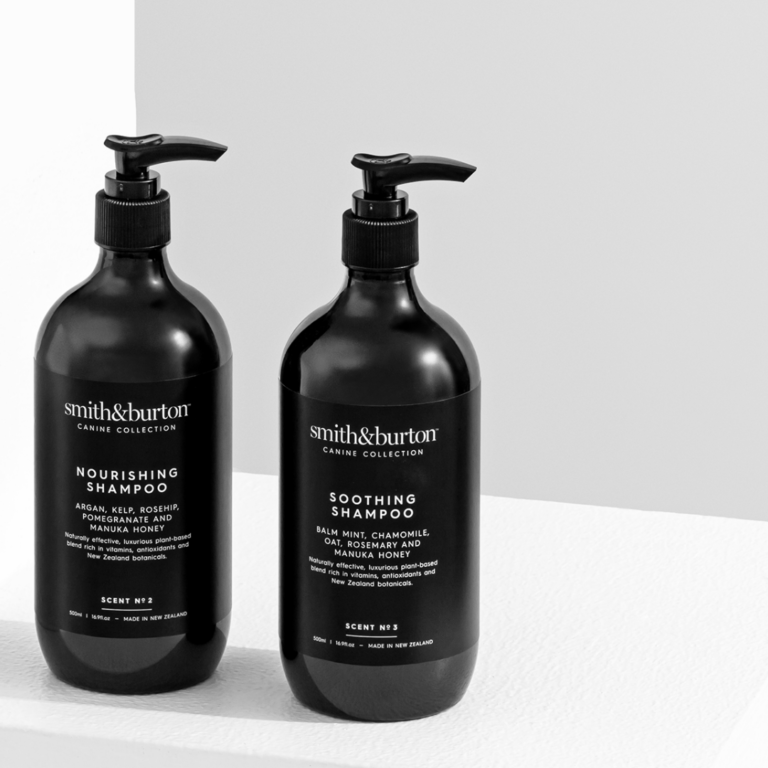 Pourquoi et comment diluer le shampoing de son chien